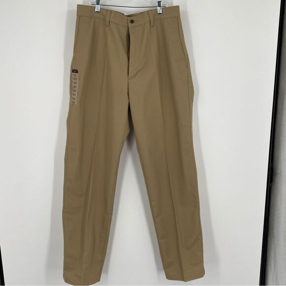 Haggar Men’s Classic Fit Mitchell Khaki Pants size 34 x 34 Tan - Picture 1 of 4